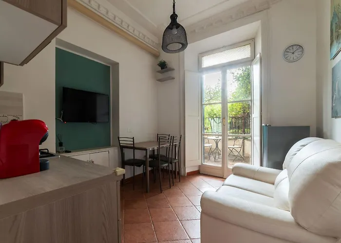 Guesthost - Comfy Near Vatican City! * Rzym